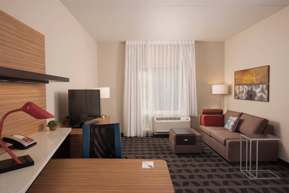 TownePlace Suites Charleston Airport Convention Center - photo 19