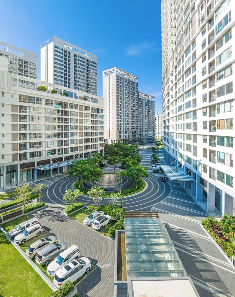 Midtown Premium Apartments — 4-Star Luxury Hotel in Ho Chi Minh City, Vietnam