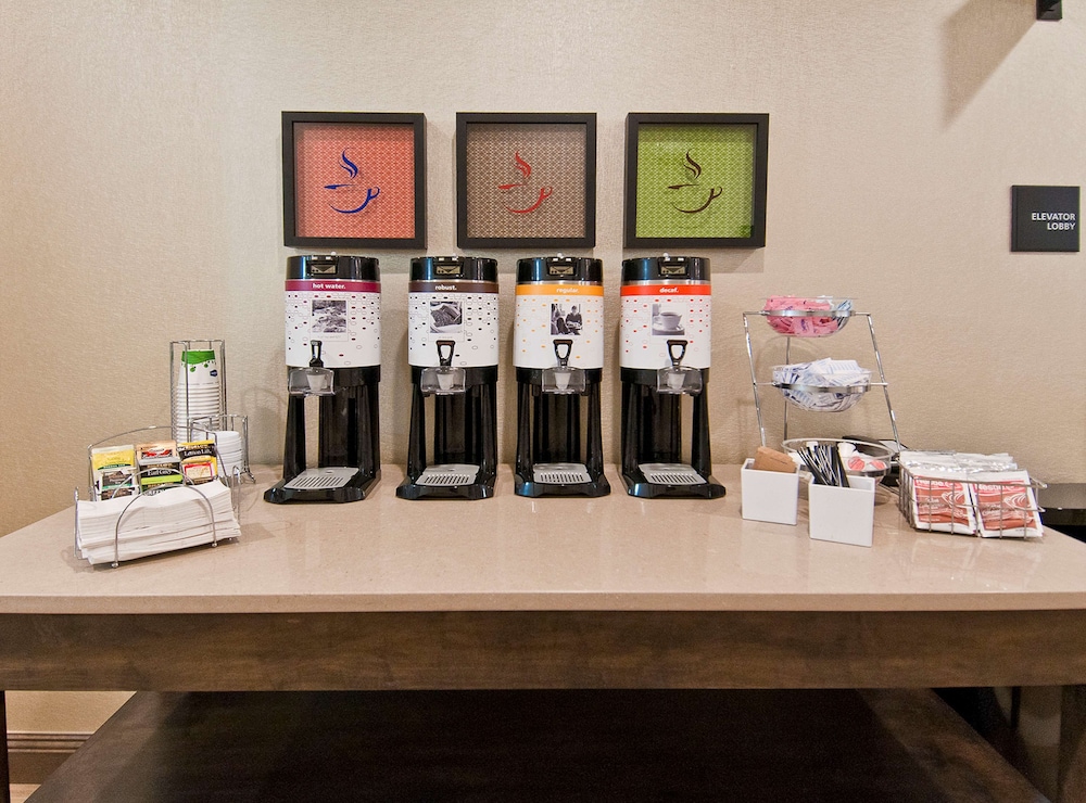 Hampton Inn & Suites Pensacola I 10 Pine Forest Road - photo 34