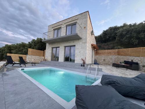 Villa Maria — 4-Star Luxury Hotel in None, Greece