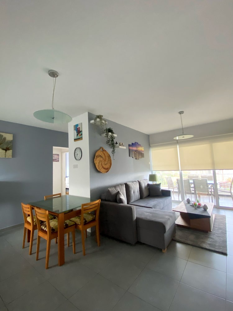 32 PEY Stay Peyia Sunset Pearl