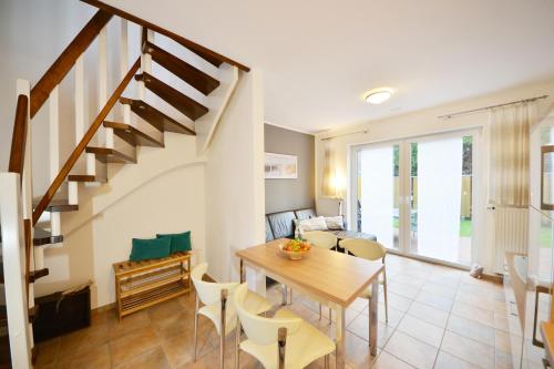 Ferienwohnung Haus Mittelpunkt — 4-Star Luxury Hotel in Wangerooge, Germany