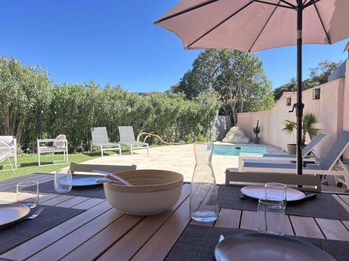 Mazet climatisé avec jardin piscine privée et proche mer 3 pièces 6 couchages à Sainte Maxime FR 1 226 545 in Sainte-Maxime, France