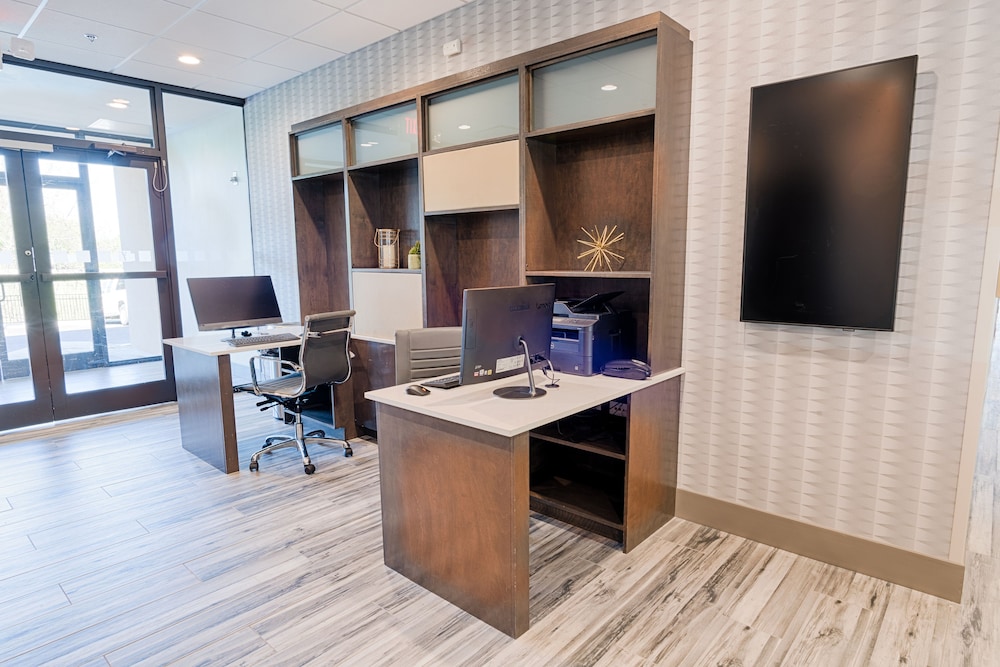 Holiday Inn Knoxville N Merchant Drive by IHG - photo 14