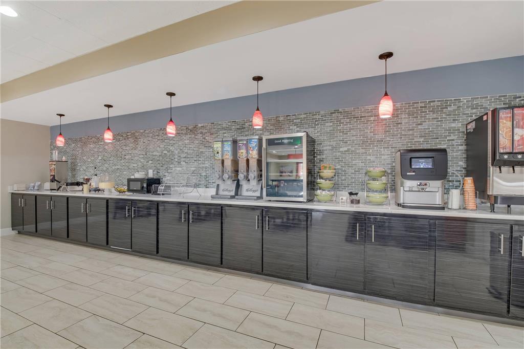Quality Inn Dalton East - photo 32