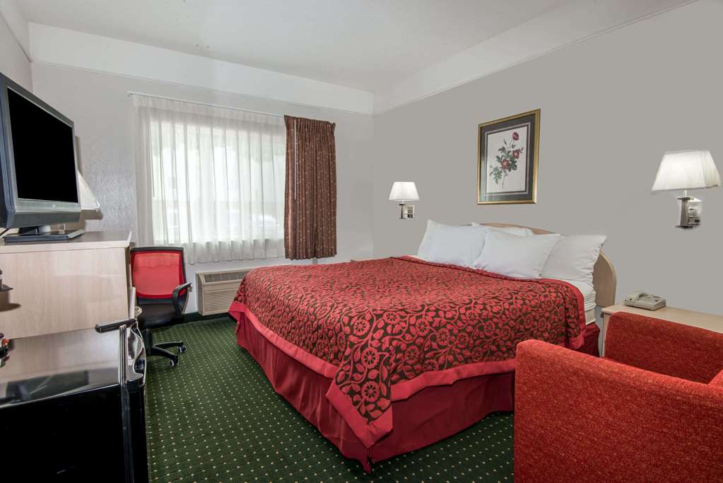 Days Inn by Wyndham Kansas City International Airport - photo 8