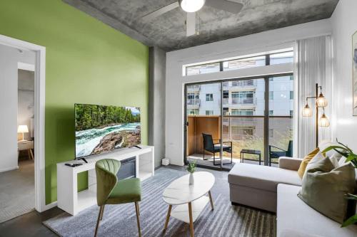 Centric 2Br In Heart Of Dtphx Free Garage Parking — 4-Star Luxury Hotel in Phoenix, United States