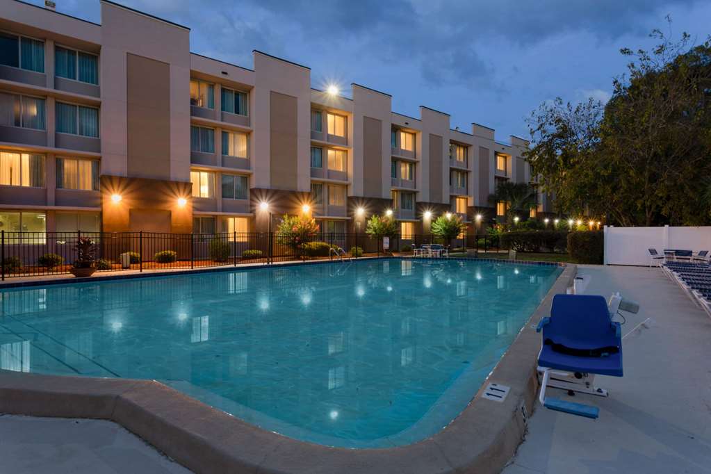 Wyndham Garden Tallahassee Capitol - photo 10