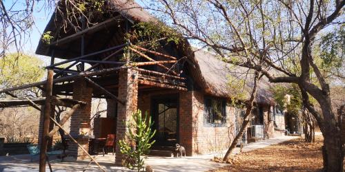 Lions Gate - carbon neutral hotel in Unknown City