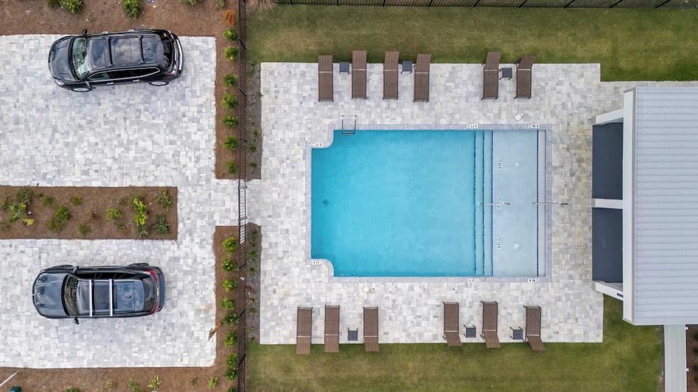 Sea Dweller by Avantstay Rooftop Spa Gulf View Golf Cart Pool - photo 67