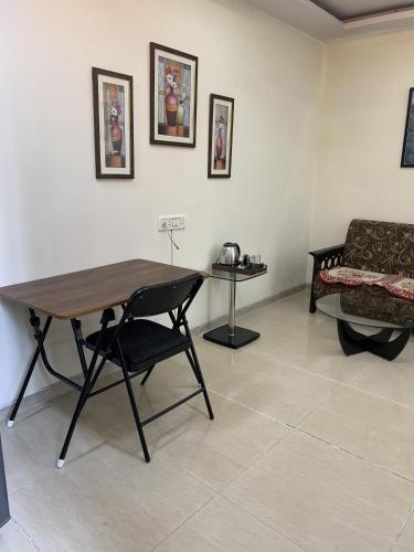 Mon Repose Studio Apt Bandra