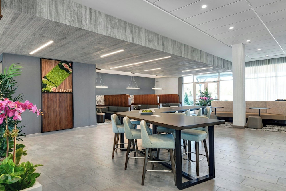 Courtyard by Marriott Hamilton - photo 30