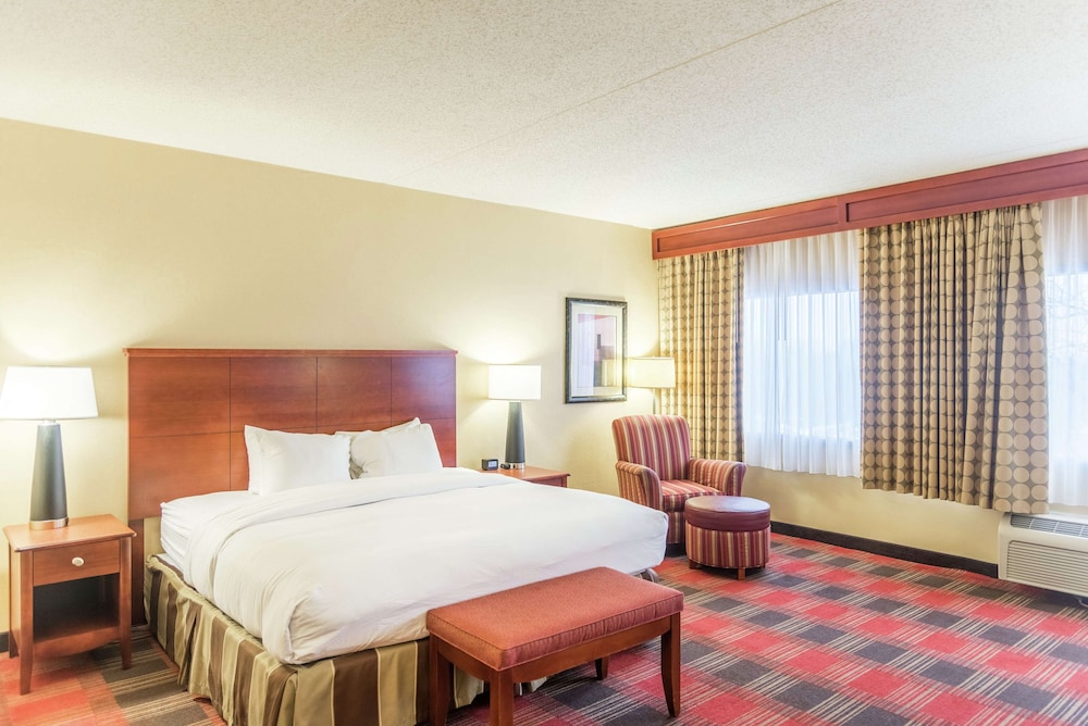 DoubleTree by Hilton Holland - photo 28