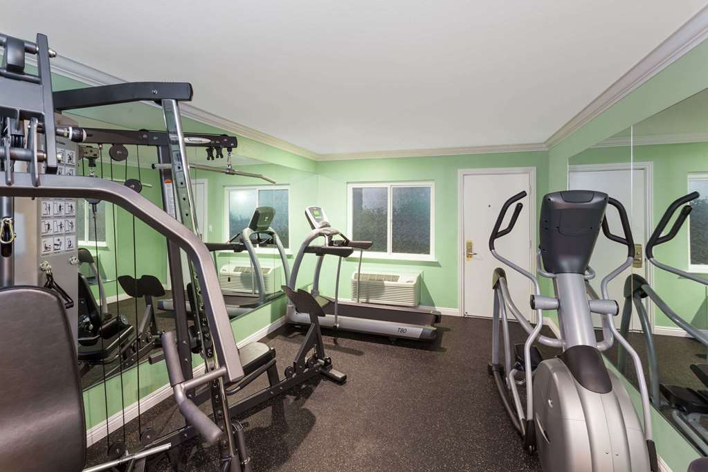 Travelodge by Wyndham Orange County Airport Costa Mesa - photo 26