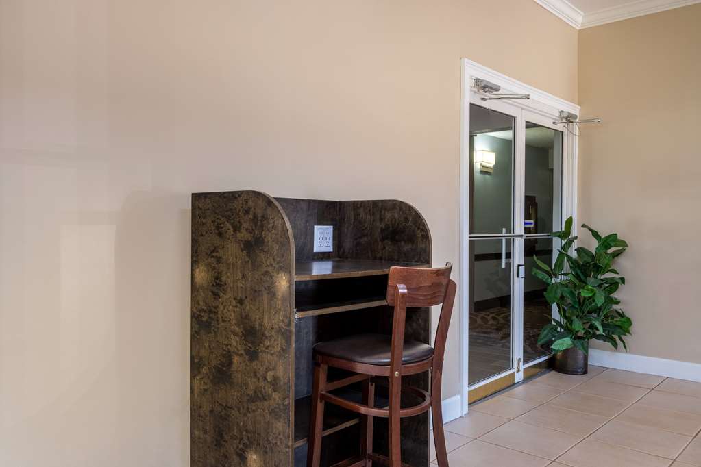 Travelodge by Wyndham Lakeland - photo 39