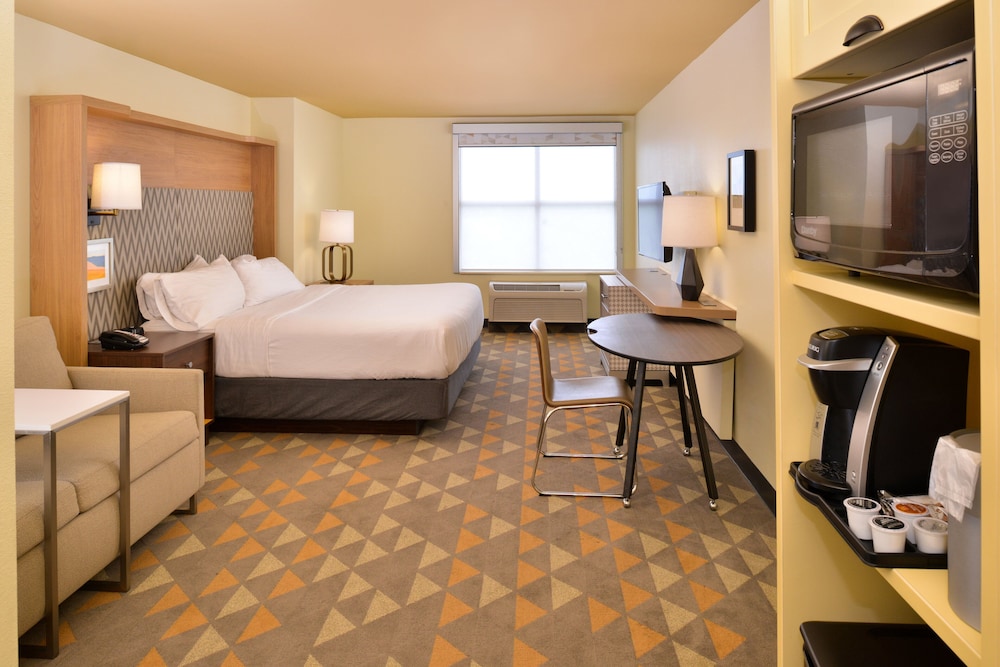Holiday Inn Kansas City Airport by IHG - photo 22