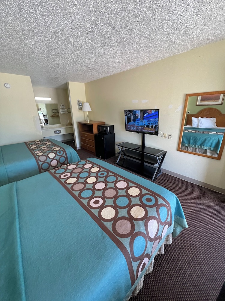 Executive Inn Of Mountain Home - photo 15