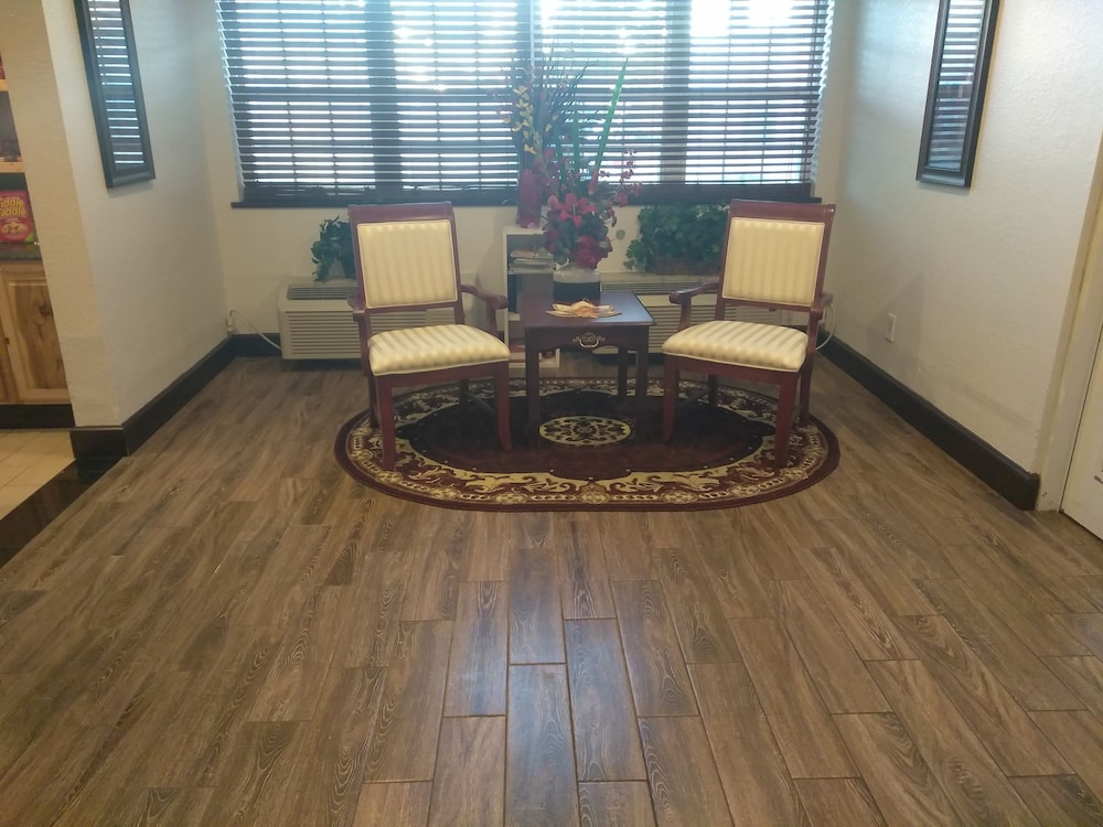 Expo Inn Hotel - photo 5