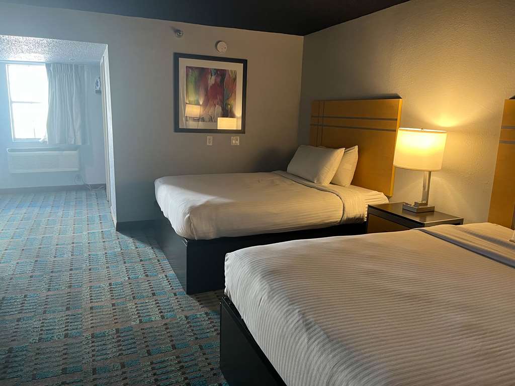 Fifth Season Suites - photo 12