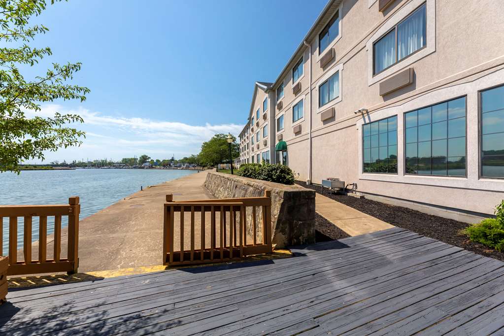 Comfort Inn River's Edge - photo 43