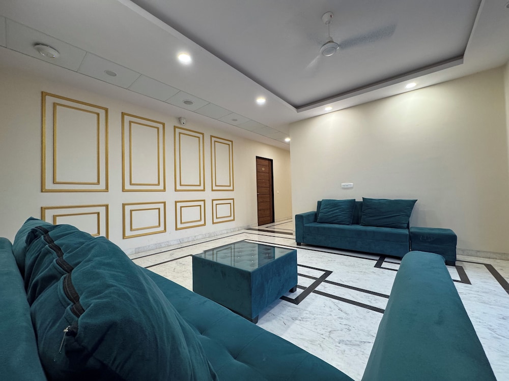 Red Rock Hotel & Restaurant — Bikaner — photo 2