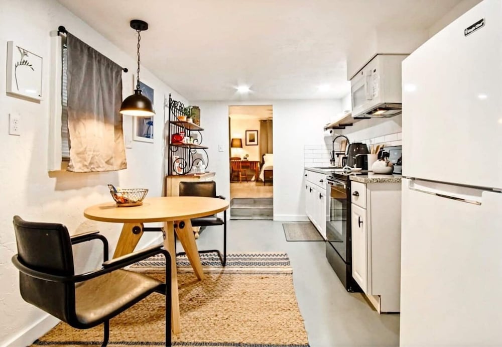 1BR Apt 10 min to Integris #C2 — 4-Star Luxury Hotel in Oklahoma City, United States