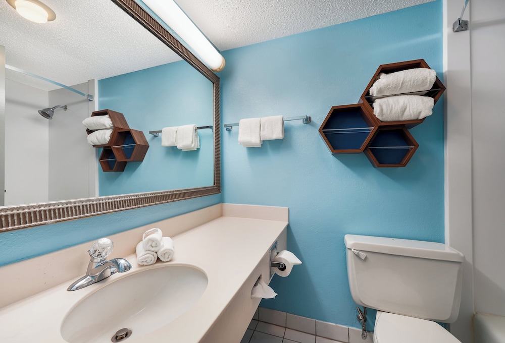 Ramada by Wyndham Painted Post Corning - photo 17