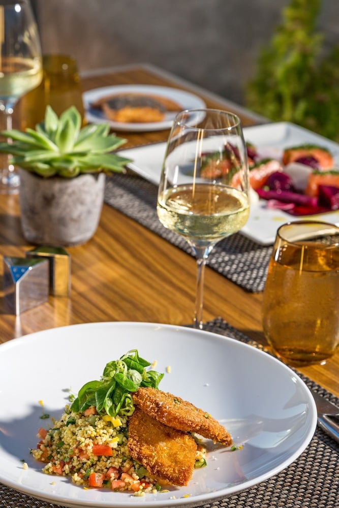 מזון ומשקאות