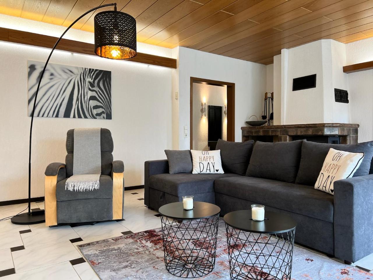 Barrierefreies Ferienhaus mit Garten bei Köln — hotel in Huerth