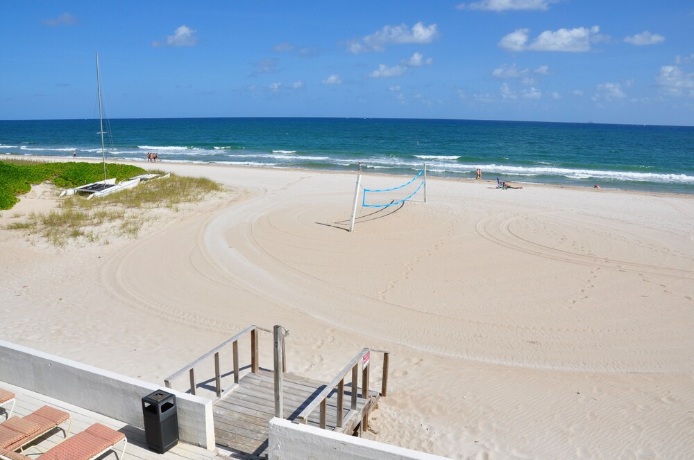 Coral Tides Resort - photo 133