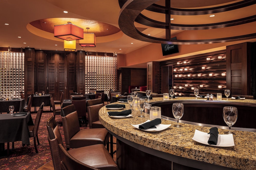Harrah's Joliet Casino & Hotel A Caesars Rewards Destination - photo 39