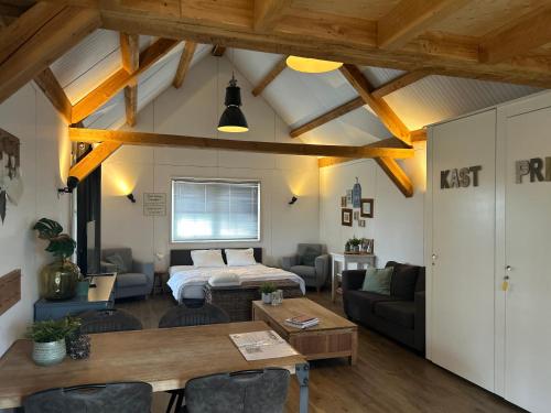 Warmhuisje - carbon neutral hotel in Unknown City