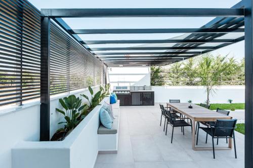 Sunshine Villa — 4-Star Luxury Hotel in Nafplio, Greece