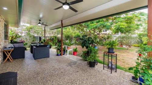 Delightful Duplex on Rose Ct Bongaree in Bongaree, Australia