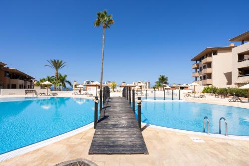 109 Sunny Paradise Apartment By Sunkeyrents — 4-Star Luxury Hotel in Adeje, Spain