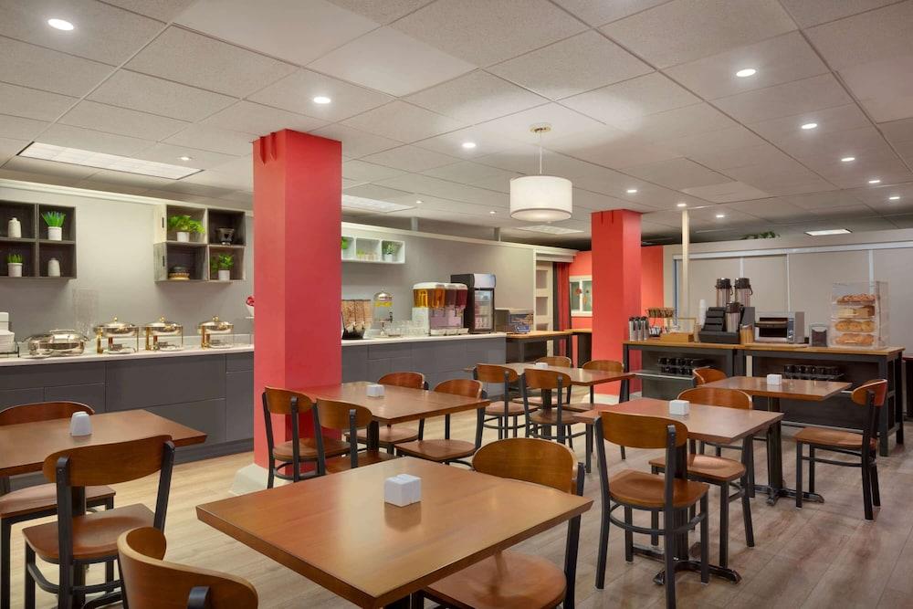 Ramada By Wyndham Oakland Downtown City Center - photo 28