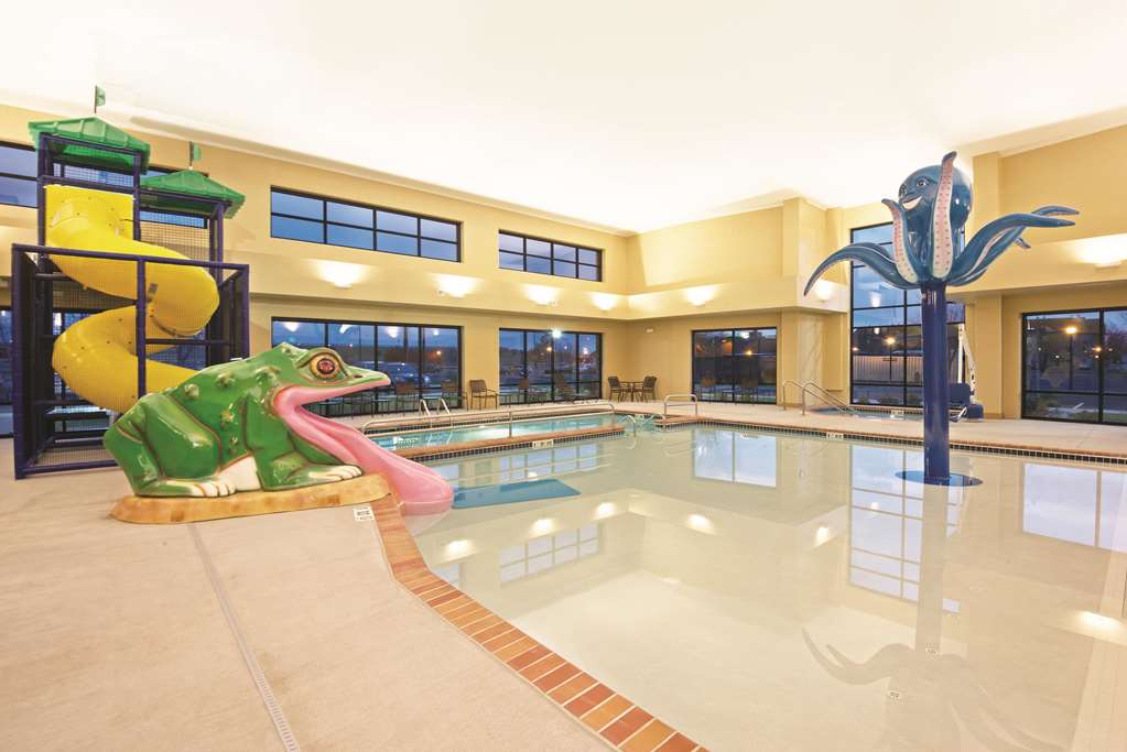 La Quinta Inn & Suites by Wyndham Billings - photo 2