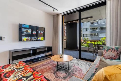 Marvol 101 Spacious 1 Bedroom Near Beach & Cafes Secure Parking WIFI Generator