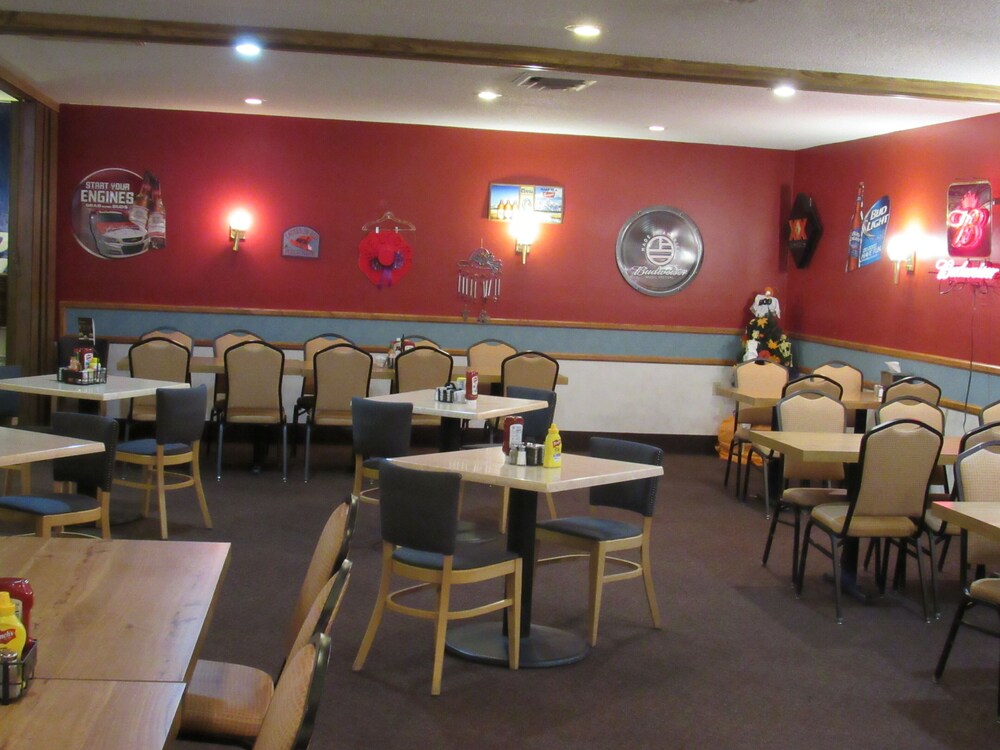 Meadowlark Inn Bridgeport - photo 21