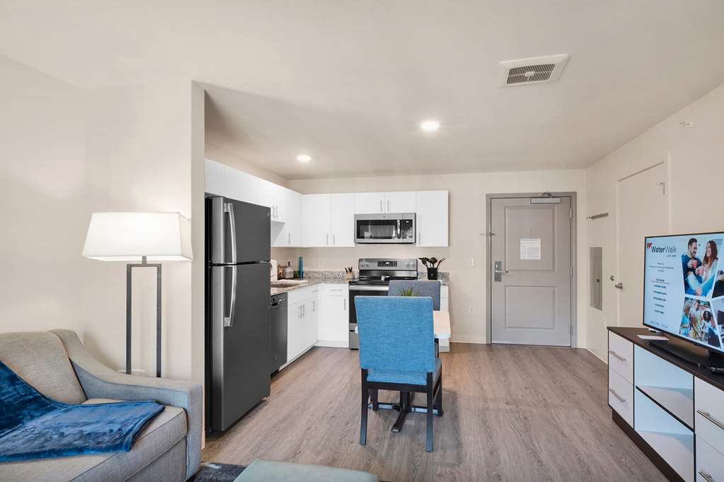 WaterWalk Extended Stay by Wyndham Charlotte Arrowood - photo 62