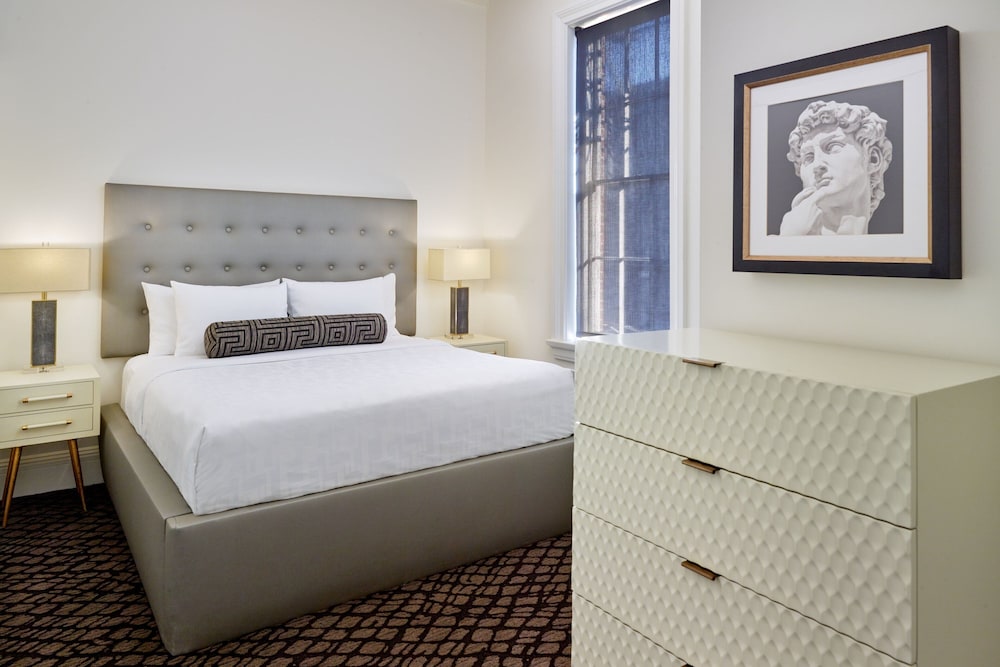 The Tremont House Galveston a Tribute Portfolio Hotel - photo 22