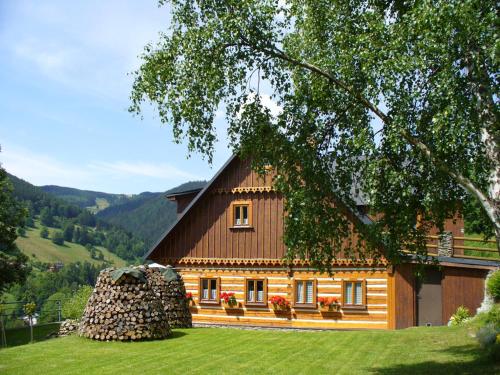 Bouda Na Cestě - carbon neutral hotel in Unknown City