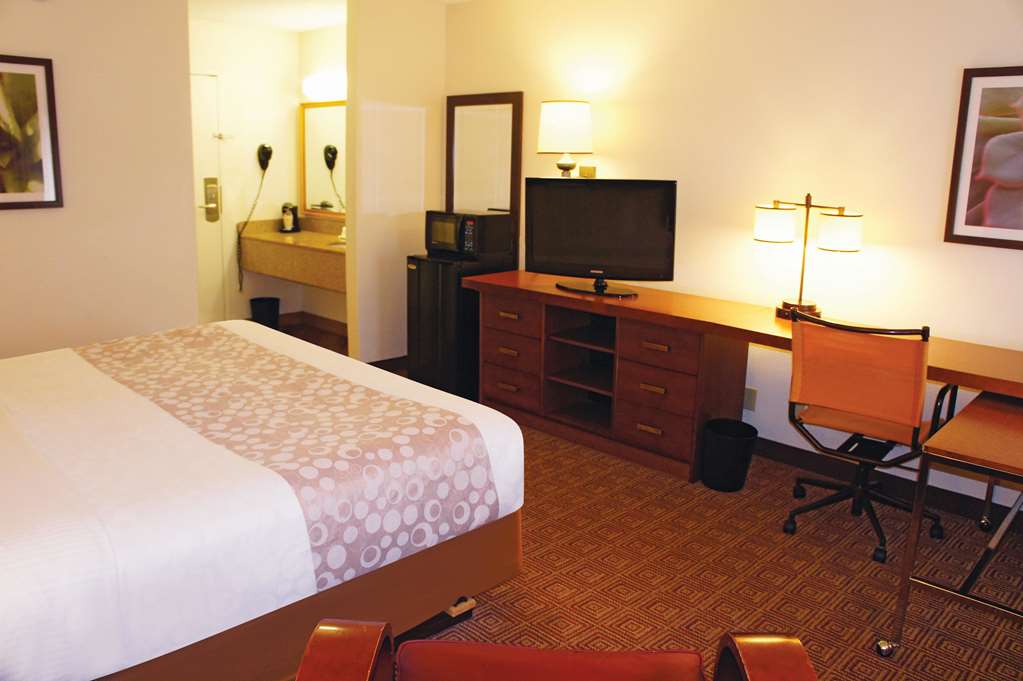 La Quinta Inn by Wyndham Minneapolis Airport Bloomington - photo 26