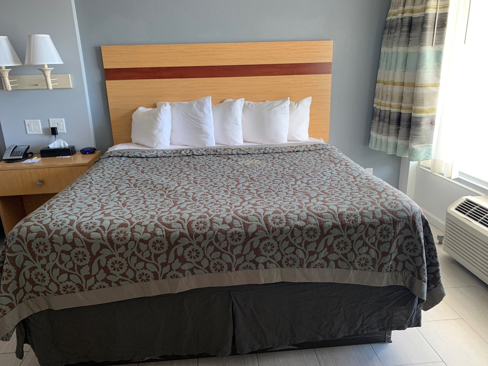 Arya Blu Inn & Suites - photo 10