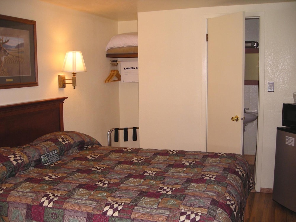 Falls Motel - photo 22