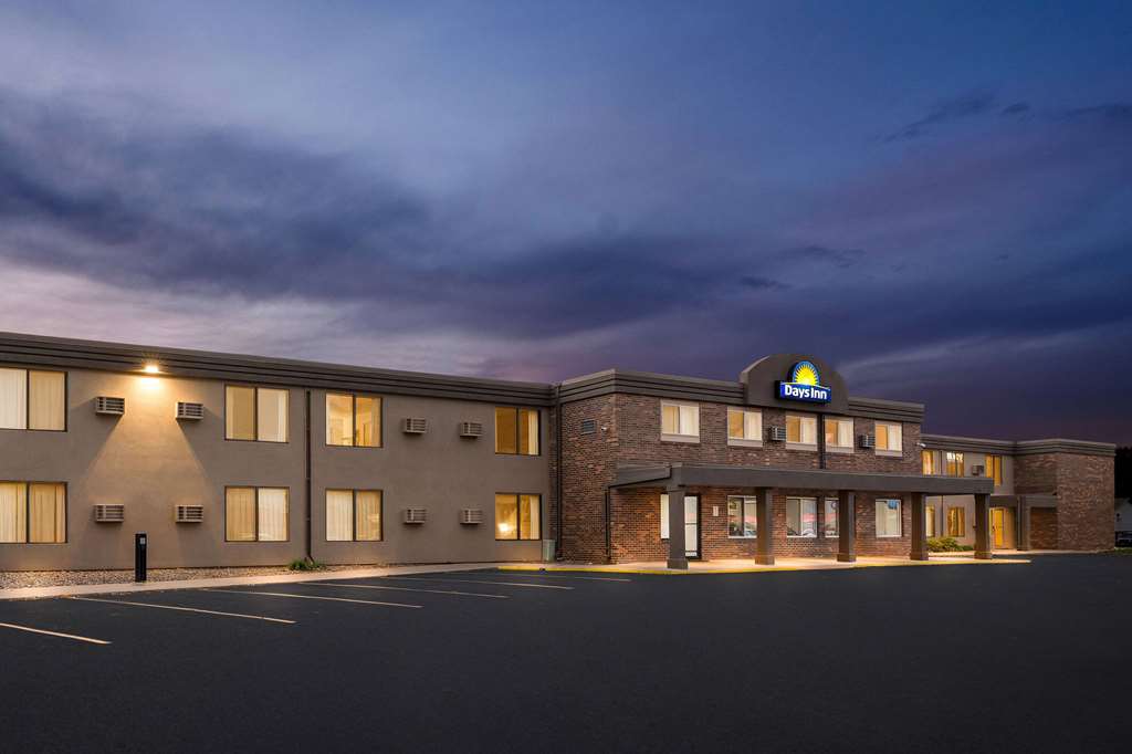 Days Inn by Wyndham Sioux Falls Empire - photo 5