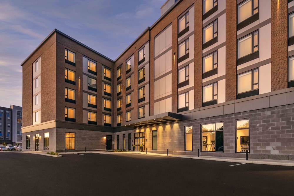 Staybridge Suites Boston Logan Airport Revere by IHG - photo 52