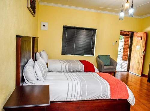 Twin Bed Room - last minute hotel in Unknown City