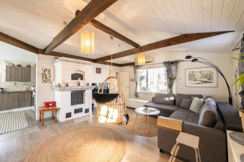Villa Einola modern rivercottage — 4-Star Luxury Hotel in Pori, Finland