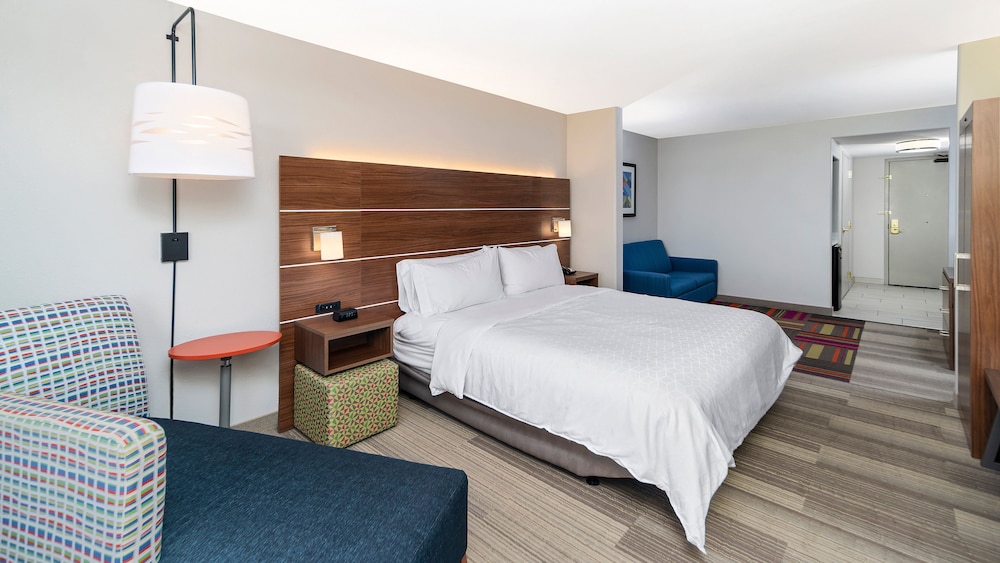 Holiday Inn Express & Suites Dinuba West by IHG - photo 9